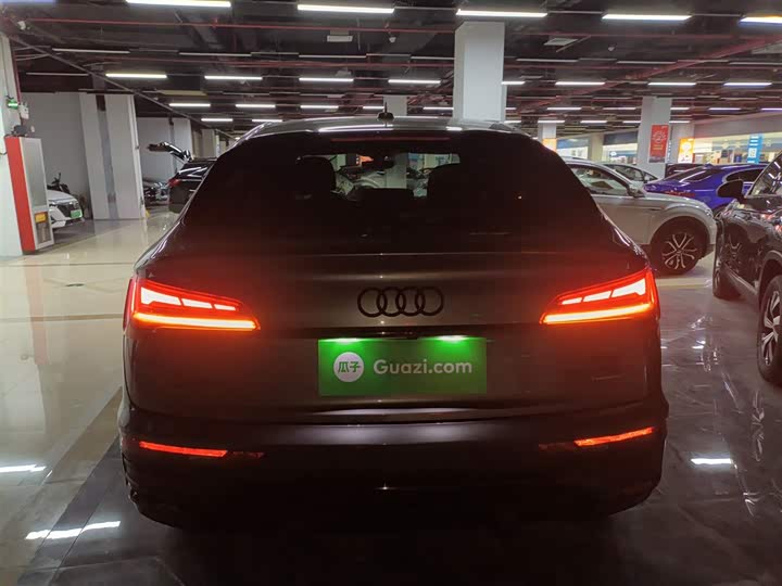 Фото 6 - Audi Q5L Sportback