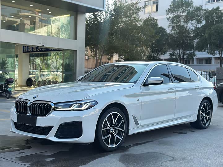 Фото 1 - BMW 5 Series