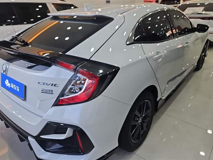 Фото 3 - Honda Civic