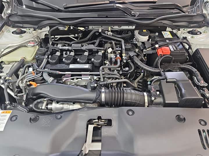 Фото 9 - Honda Civic