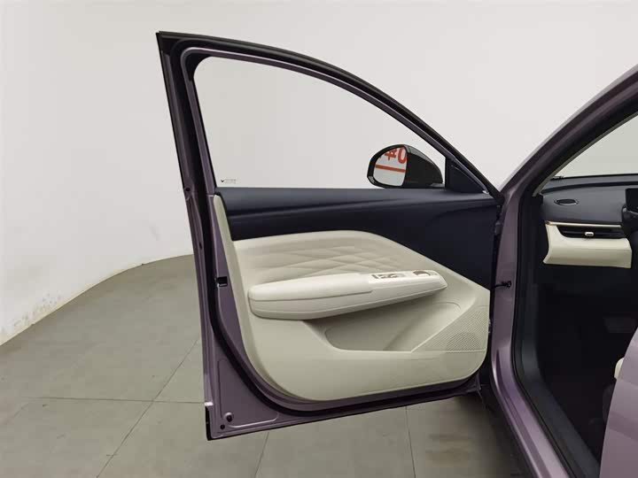 Фото 8 - BAIC Arcfox T1