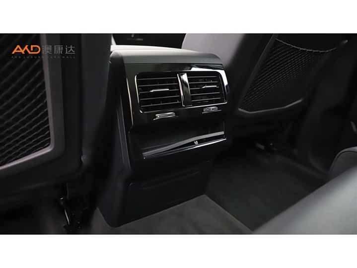 Фото 9 - Volkswagen Touareg