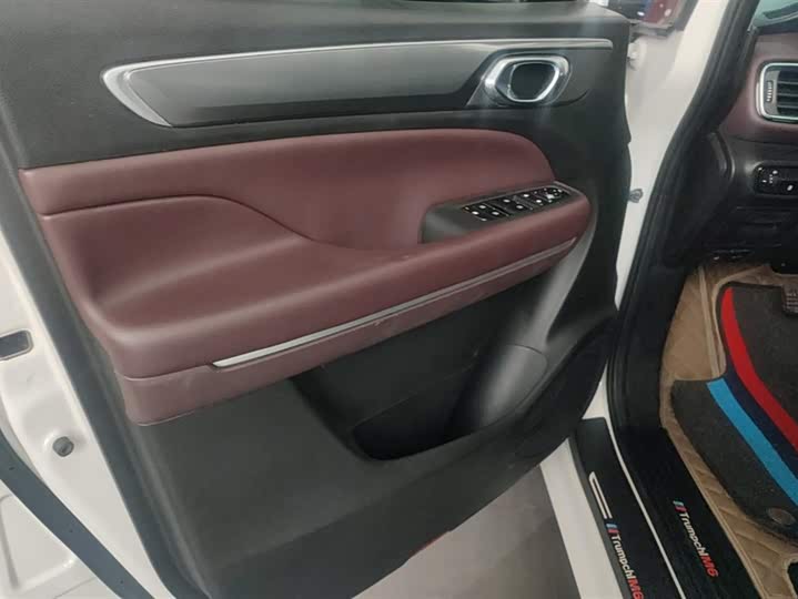 Фото 7 - GAC Trumpchi M6