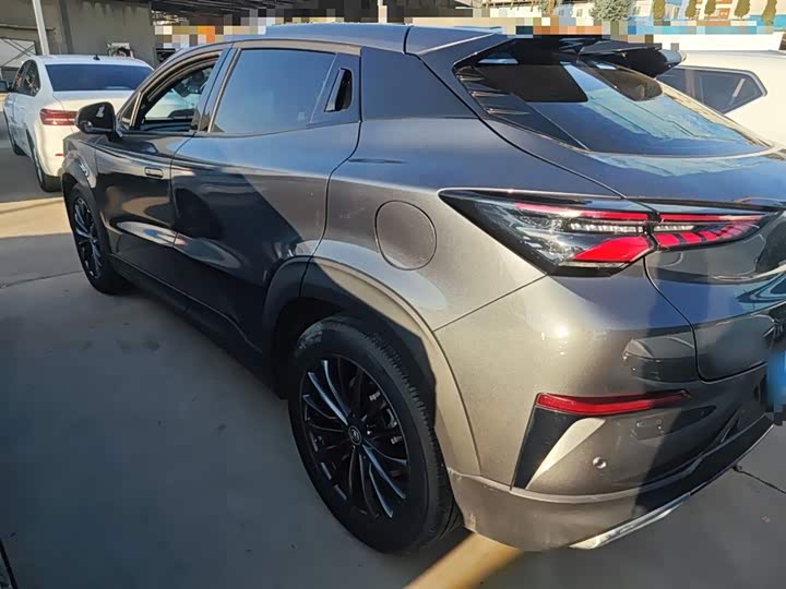 Фото 5 - Changan UNI-T