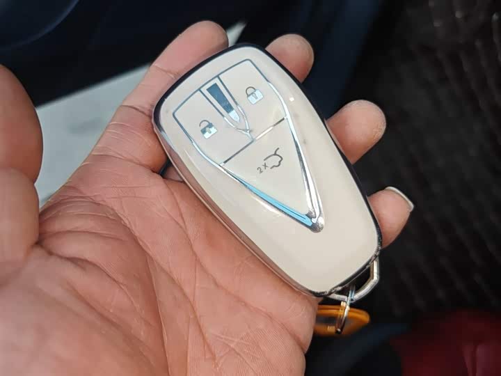 Фото 9 - Changan UNI-T