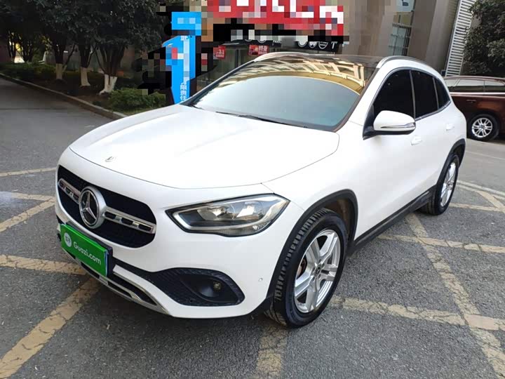 Фото 1 - Mercedes-Benz GLA-Class