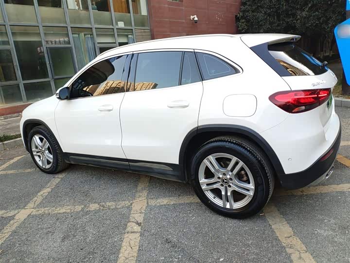 Фото 5 - Mercedes-Benz GLA-Class