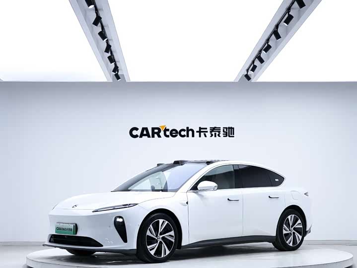 Фото 1 - Nio ET5