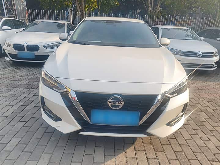 Фото 3 - Nissan Sylphy