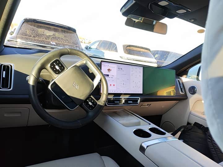 Фото 4 - LiXiang L8