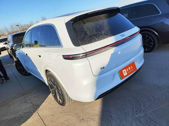 Фото 7 - LiXiang L8