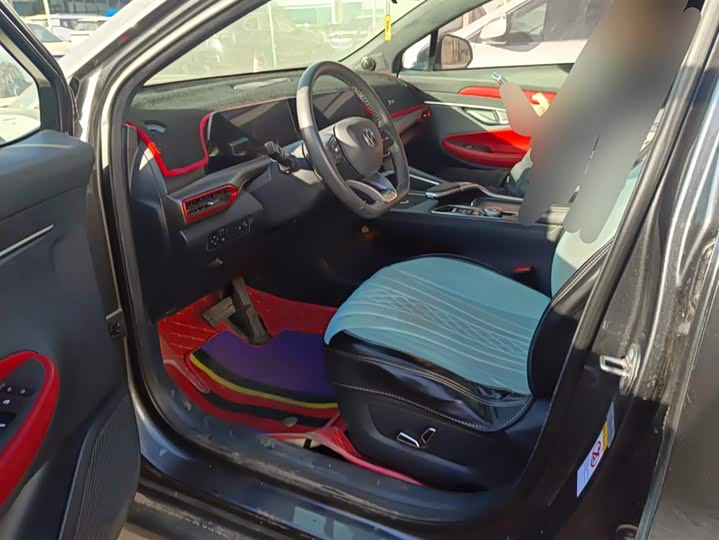 Фото 9 - Changan UNI-T