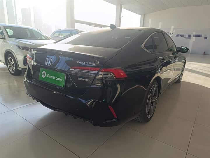 Фото 7 - Honda Inspire Hybrid