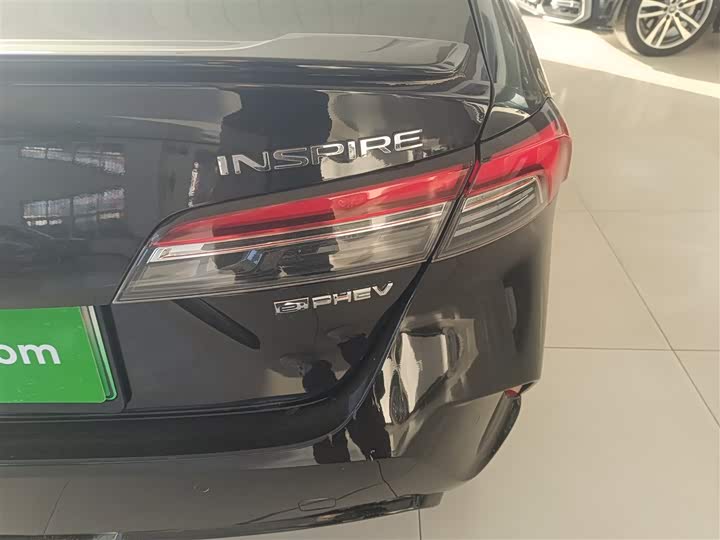 Фото 8 - Honda Inspire Hybrid