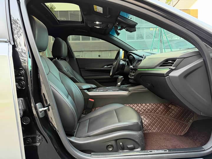 Фото 7 - Cadillac CT4