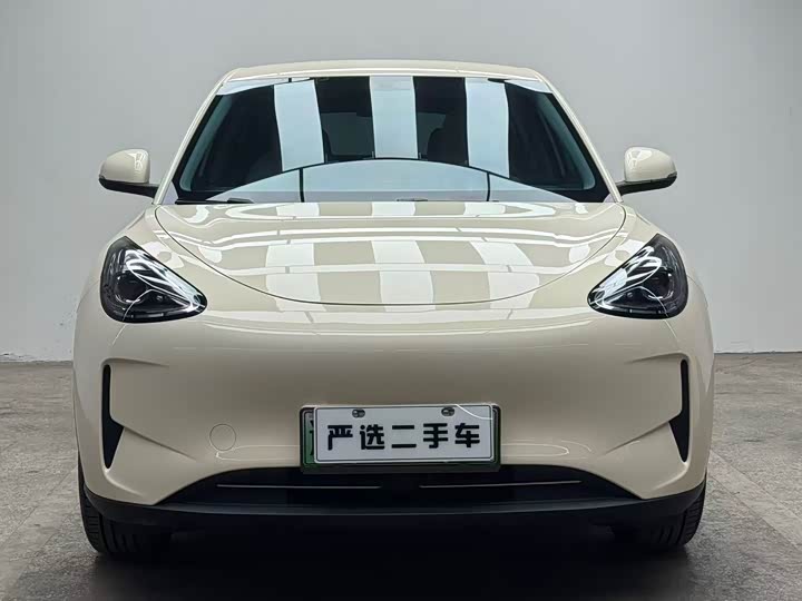 Фото 2 - Geely Galaxy Geome