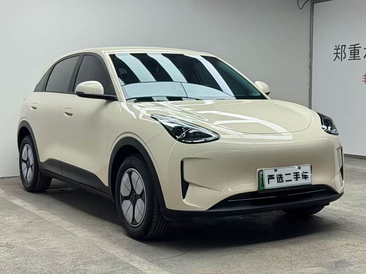 Фото 3 - Geely Galaxy Geome