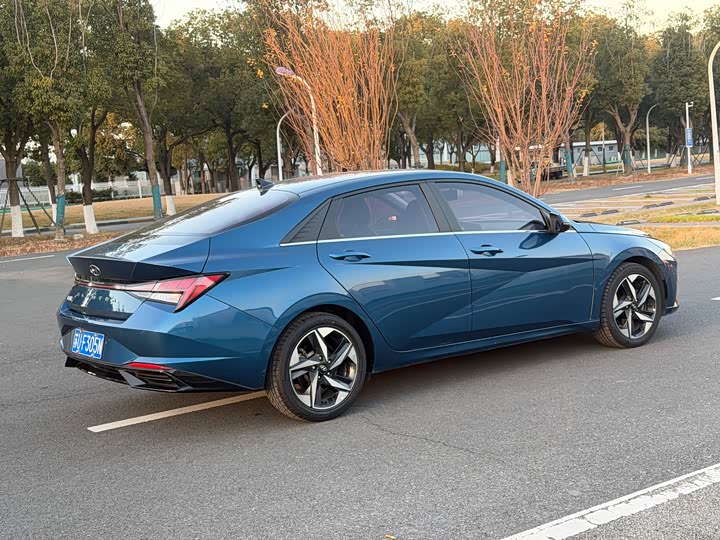 Фото 4 - Hyundai Elantra N line