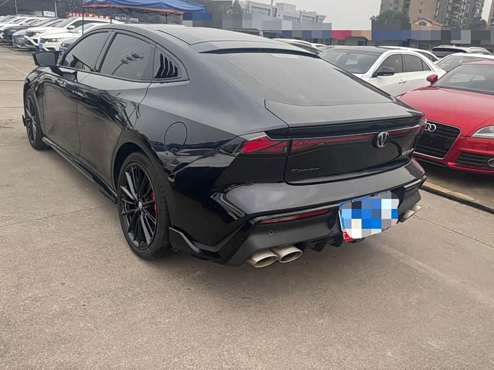 Фото 4 - Changan UNI-V