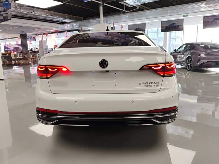 Фото 6 - Volkswagen Sagitar L