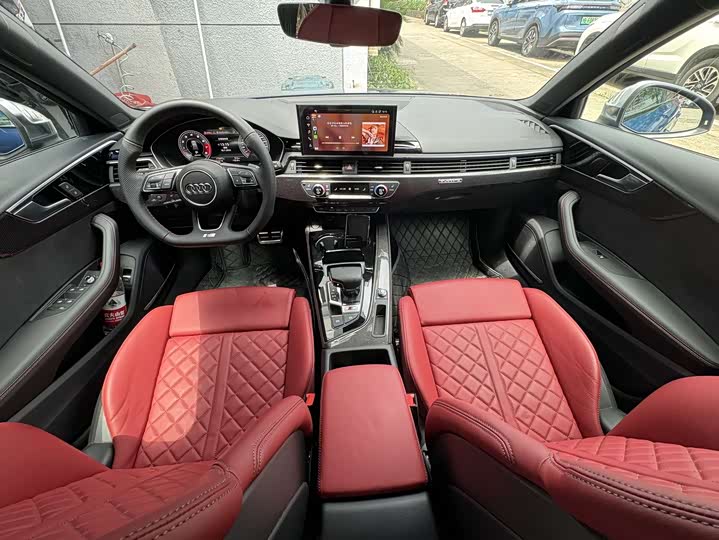 Фото 3 - Audi S4