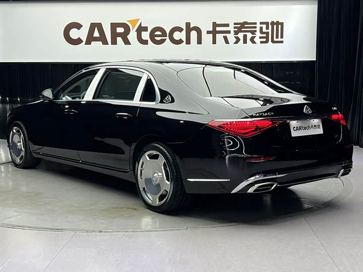 Фото 2 - Mercedes-Benz Maybach S-Class