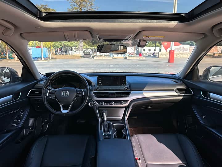 Фото 5 - Honda Accord