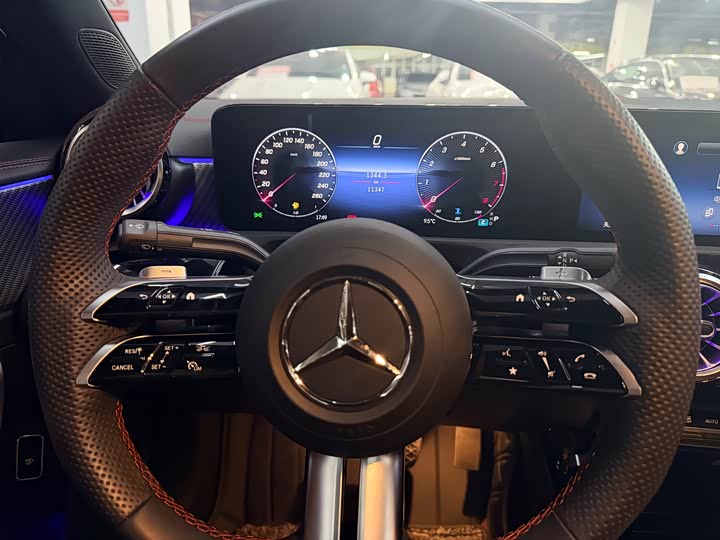 Фото 8 - Mercedes-Benz A-Class