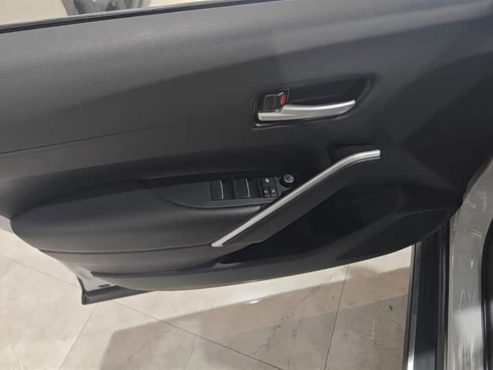 Фото 7 - Toyota Frontlander