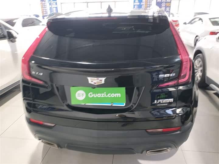 Фото 6 - Cadillac XT4