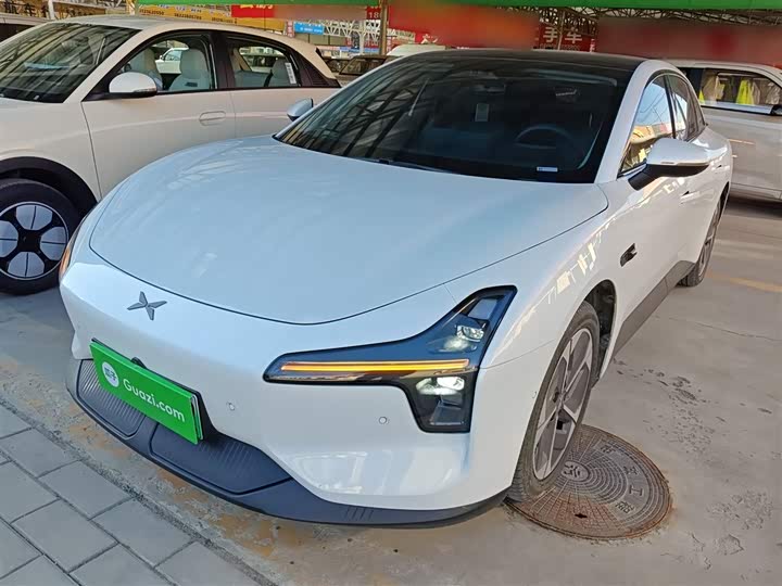 Фото 1 - XPeng Mona M03