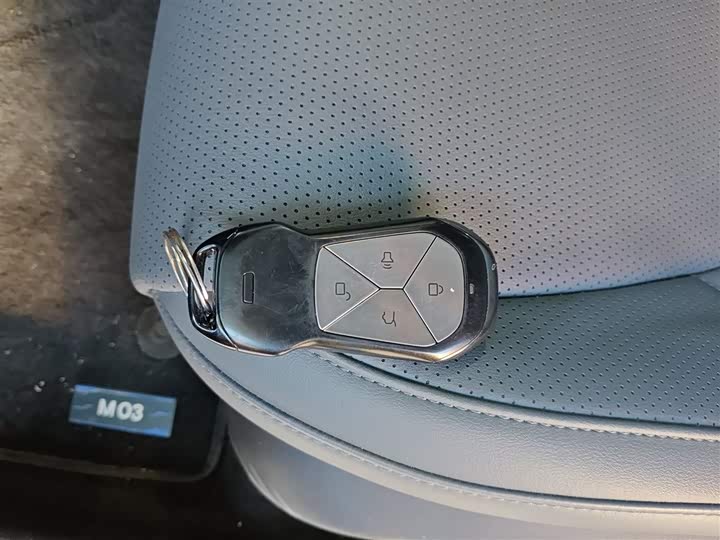 Фото 9 - XPeng Mona M03