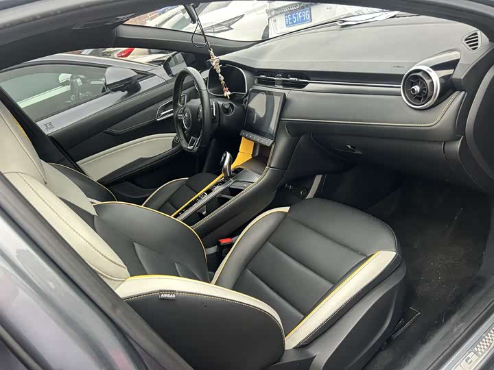 Фото 7 - MG Motor 6