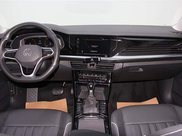 Фото 7 - Volkswagen Passat