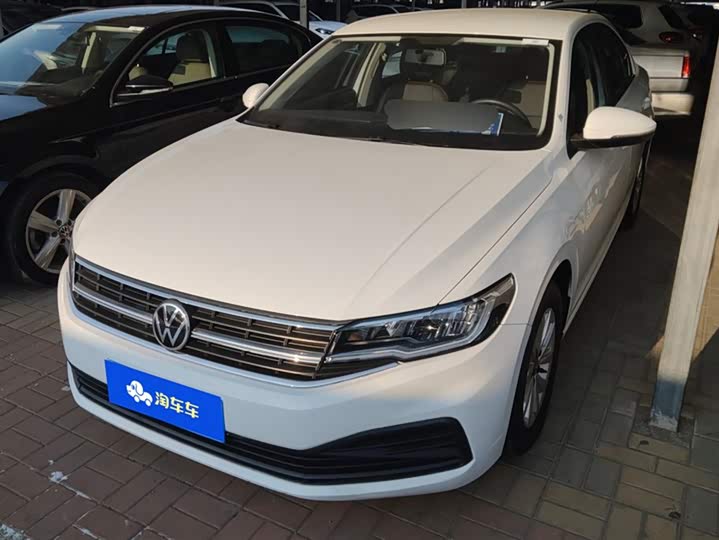 Фото 1 - Volkswagen Bora