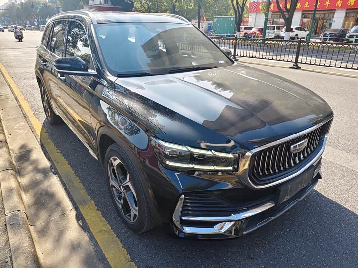 Фото 3 - Geely Monjaro