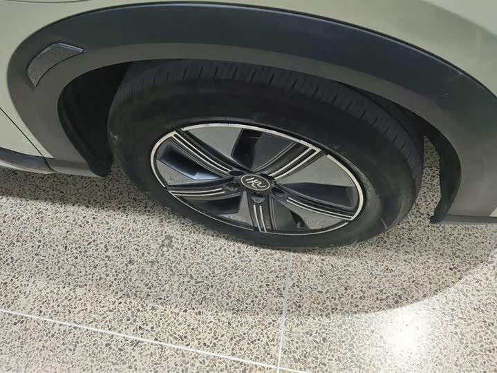 Фото 6 - BYD Yuan Up