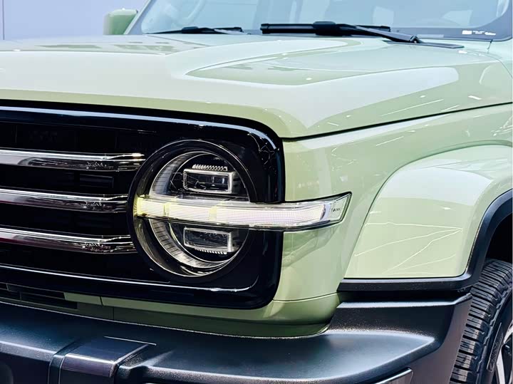 Фото 7 - Tank 300