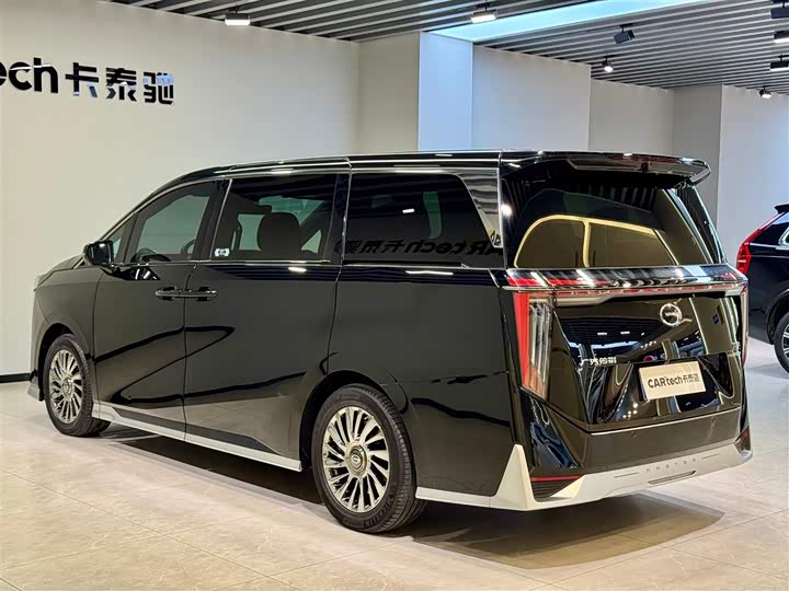 Фото 6 - GAC Trumpchi M8