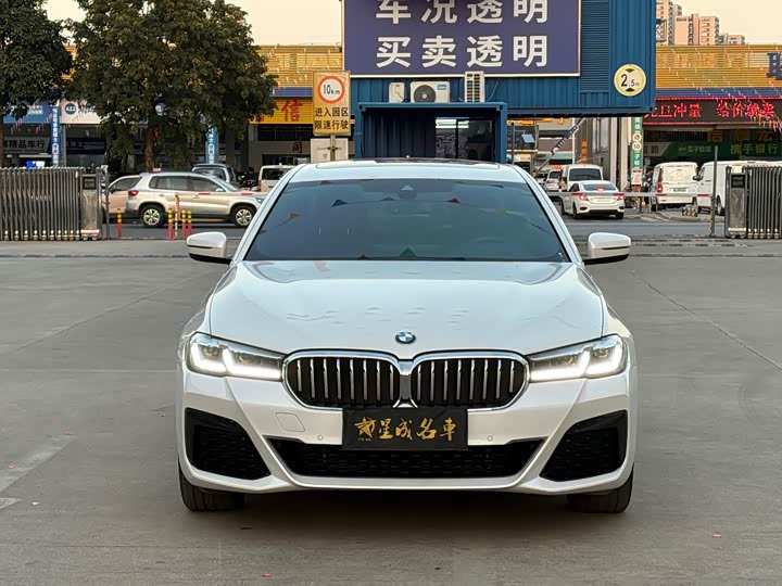 Фото 2 - BMW 5 Series