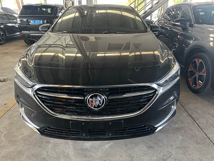 Фото 1 - Buick LaCrosse