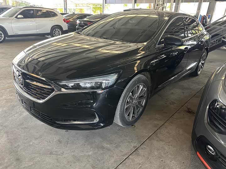 Фото 2 - Buick LaCrosse