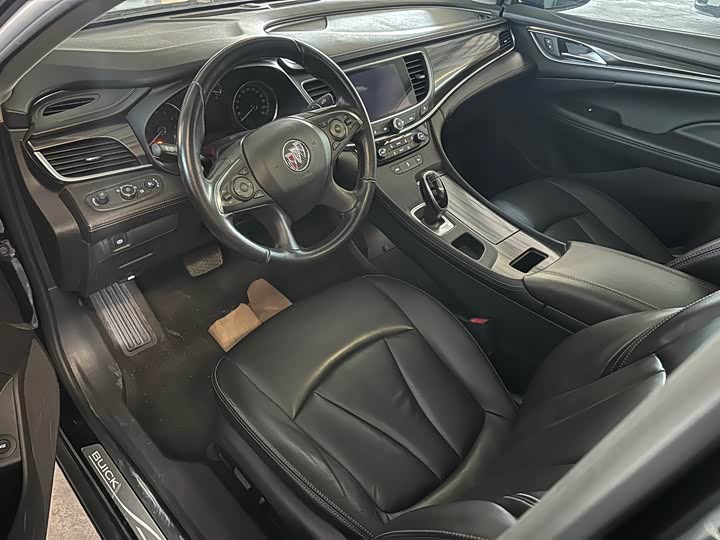 Фото 7 - Buick LaCrosse