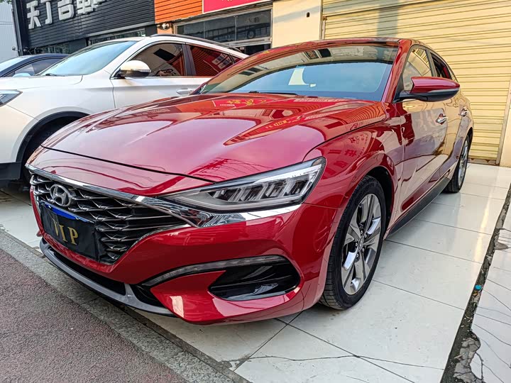 Фото 1 - Hyundai Lafesta