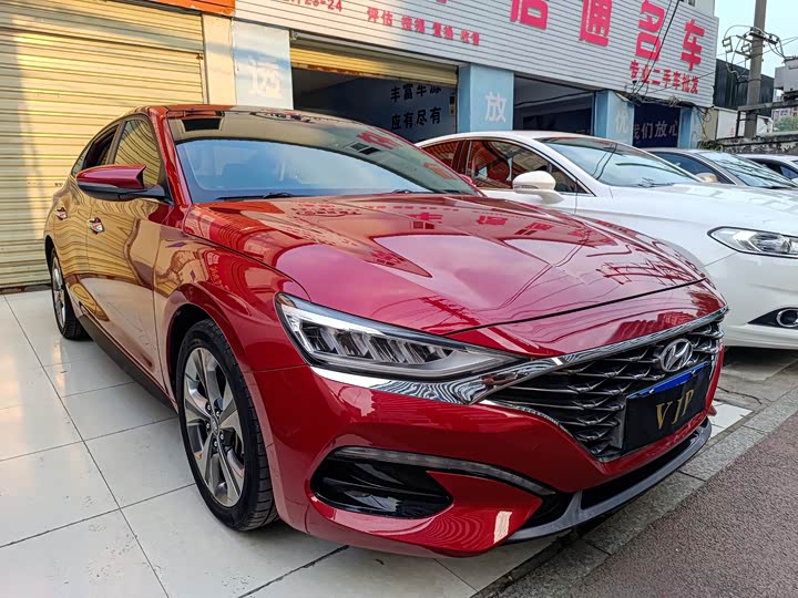 Фото 3 - Hyundai Lafesta