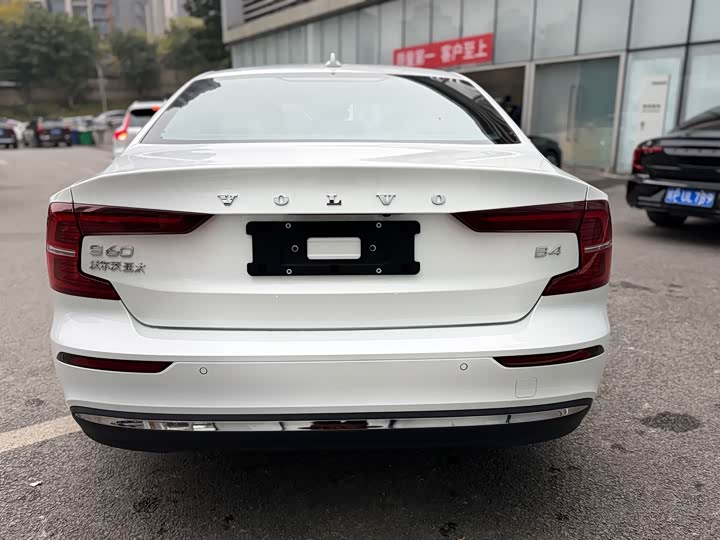 Фото 6 - Volvo S60