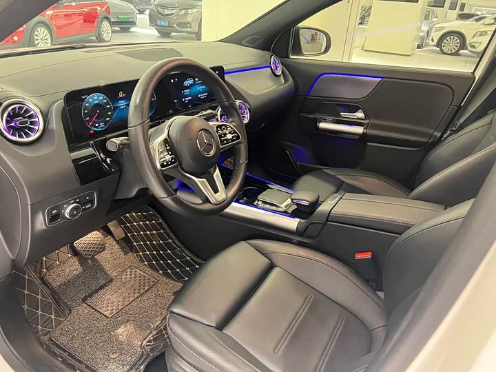 Фото 4 - Mercedes-Benz EQA