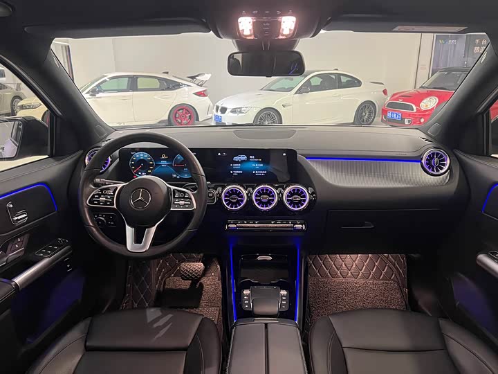 Фото 9 - Mercedes-Benz EQA