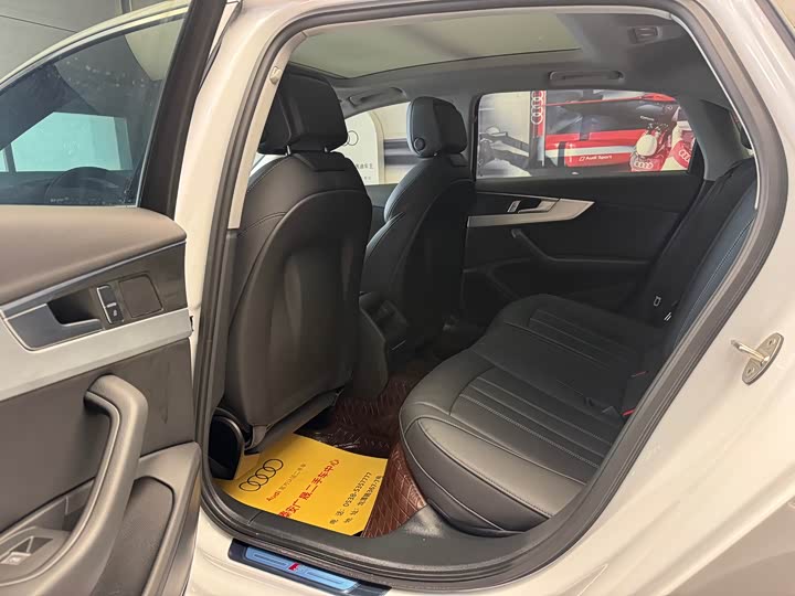 Фото 9 - Audi A4L