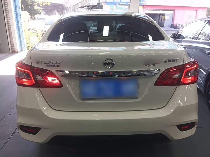 Фото 6 - Nissan Sylphy